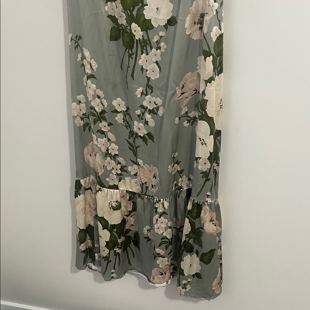 Reformation Sianna Silk Dress in the Tarragon floral print - Picture 8 of 13